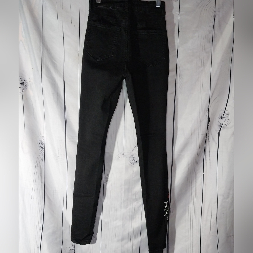 Red Fox Graphic distressed Jeans Size 1 - Picture 2 of 16
